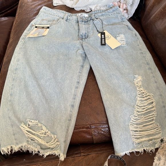 Brand new denim distressed jorts so
Cool - Picture 2 of 6